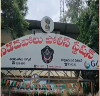 Blackmailer: పర్సనల్ వీడియోలు ఉన్నాయంటూ రూ.2.53 కోట్లు కాజేత.. నిందుతుడి అరెస్ట్